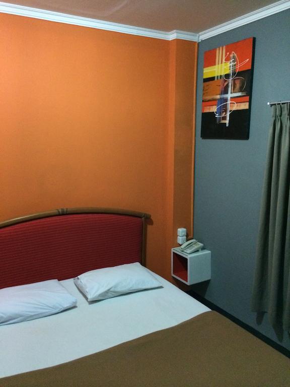 Hollywood Hotel Jakarta Eksteriør bilde
