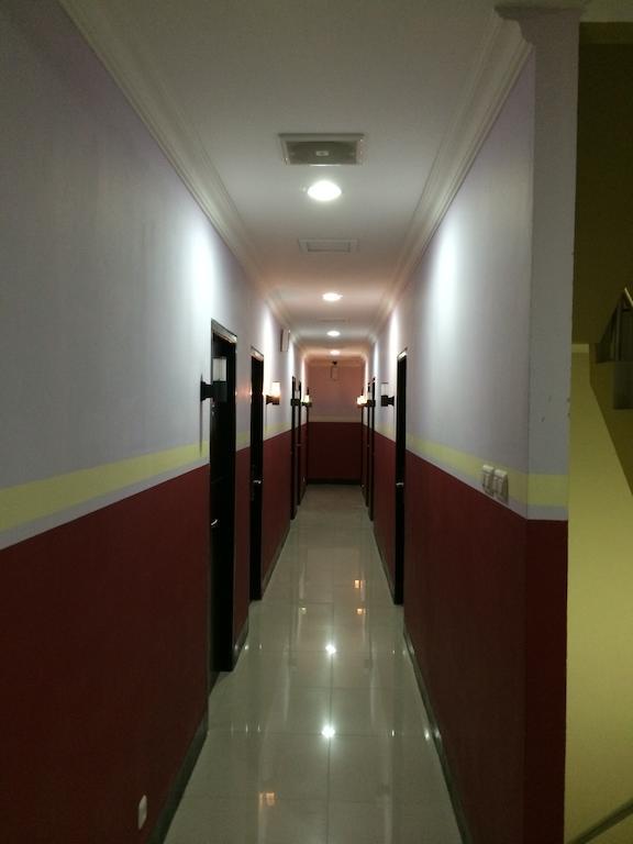 Hollywood Hotel Jakarta Eksteriør bilde